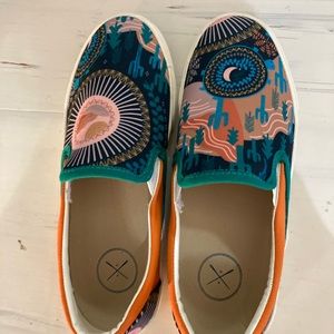 inkkas slip on sneakers NWOB
